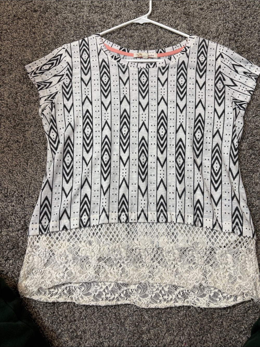 Rewind Black & White Geometric Lace-Hem Tunic Top